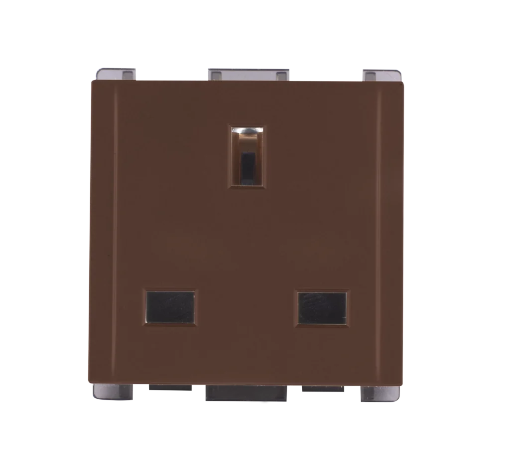 13A socket british type with shutter BM CRV 61208